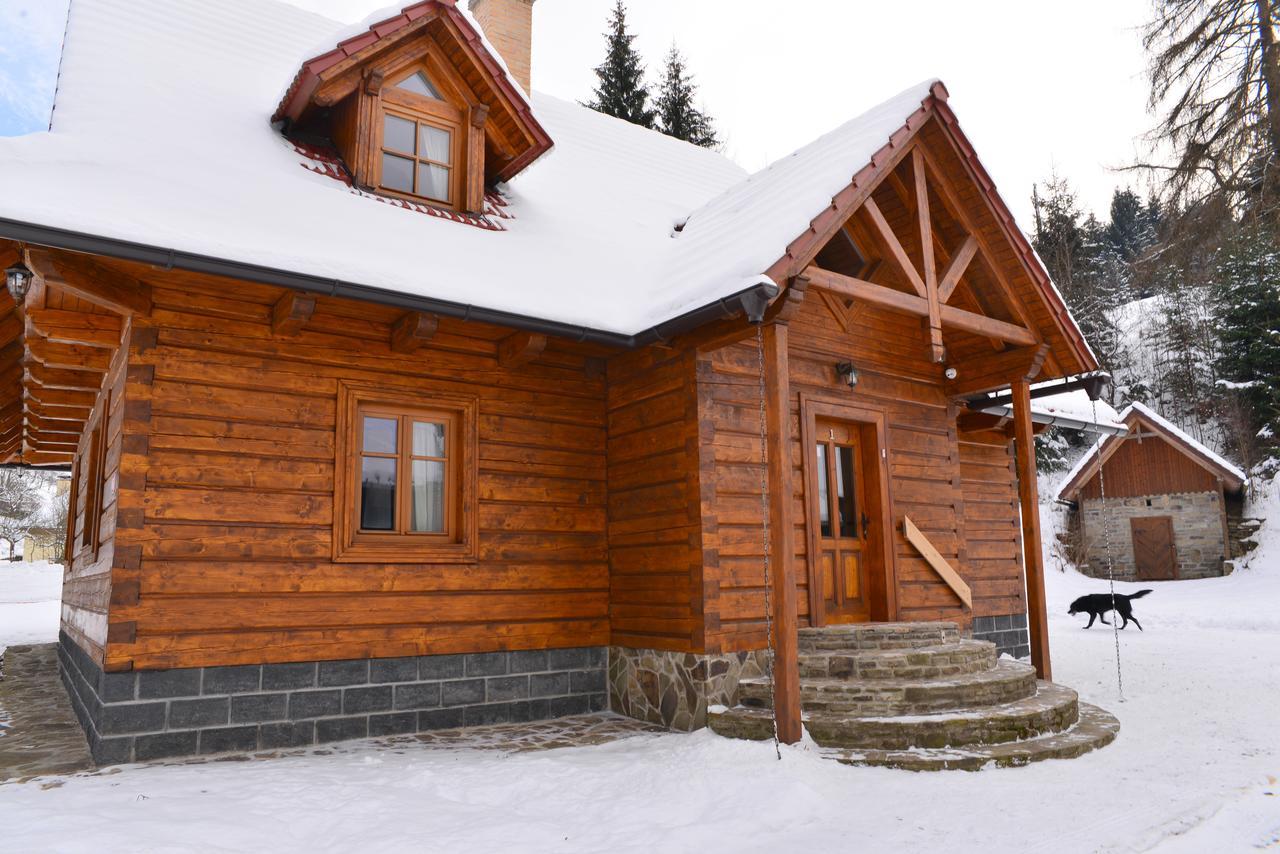 Karolinka Holiday Homes Luaran gambar